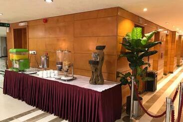 Hotel Bab Al Multazam Concorde