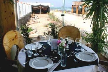 هتل Blue Beach Club