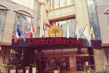 هتل Cherry Maryski