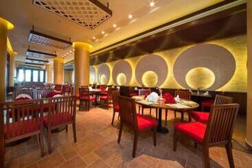 هتل City Seasons Al Hamra