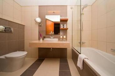 هتل City Seasons Al Hamra