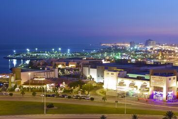 Doubletree By Hilton Hotel Dhahran