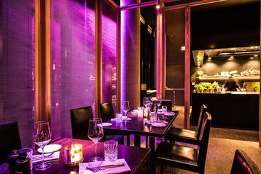 هتل Empire Riverside