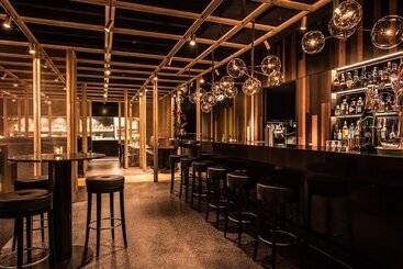 هتل Empire Riverside