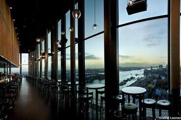 هتل Empire Riverside