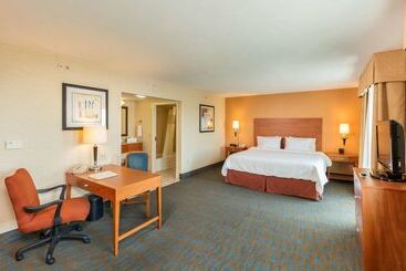 هتل Hampton Inn By Hilton Queretaro Tecnologico