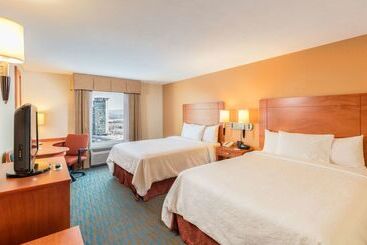 هتل Hampton Inn By Hilton Queretaro Tecnologico