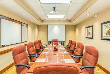 هتل Hampton Inn By Hilton Queretaro Tecnologico