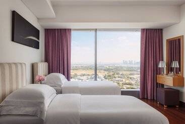 هتل Jumeirah Living World Trade Centre Dubai