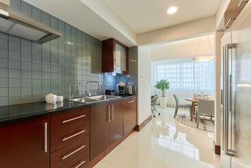هتل Jumeirah Living World Trade Centre Dubai