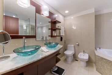 هتل Jumeirah Living World Trade Centre Dubai