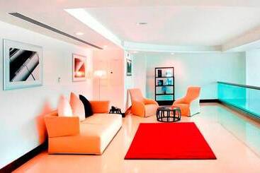 هتل Jumeirah Living World Trade Centre Dubai