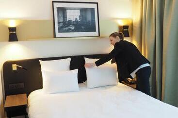 هتل Mercure Paris Saintouen