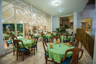 هتل Shams Safaga Resort