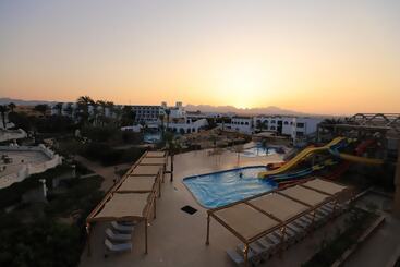 هتل Shams Safaga Resort