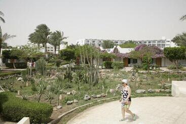 هتل Shams Safaga Resort