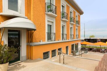هتل The Originals Boutique, Hôtel Alizé, évianlesbains