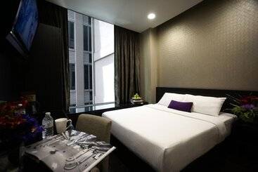 V Hotel Lavender