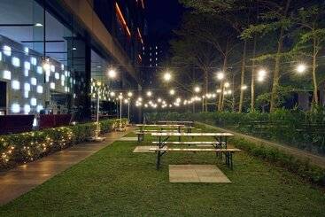 Quincy Hotel Singapore By Far East Hospitality