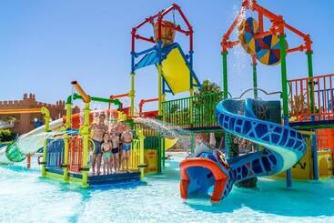 استراحتگاه Utopia Beach Club