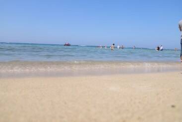 استراحتگاه Utopia Beach Club