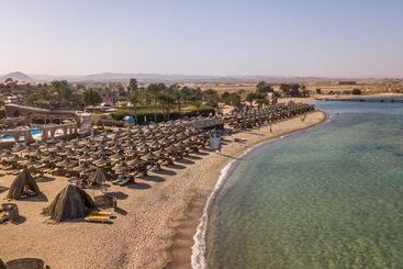 استراحتگاه Utopia Beach Club
