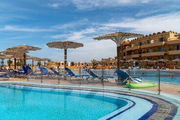 استراحتگاه Utopia Beach Club