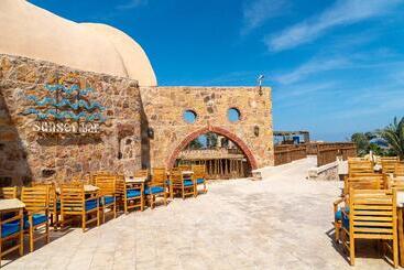 استراحتگاه Utopia Beach Club