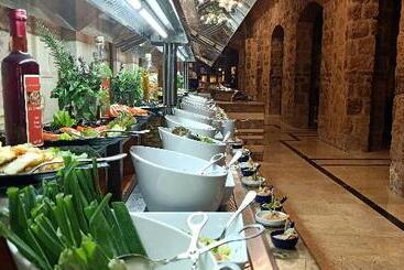 استراحتگاه Utopia Beach Club