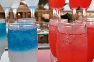 منتجع Utopia Beach Club