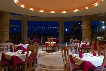 استراحتگاه Utopia Beach Club