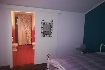 تختخواب و صبحانه Villa Magnolia Garda Lake
