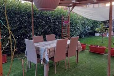 تختخواب و صبحانه Villa Magnolia Garda Lake