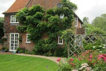 Bed and Breakfast Vine Cottage