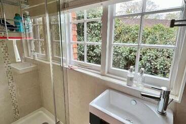 Bed and Breakfast Vine Cottage