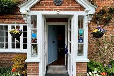 Bed and Breakfast Vine Cottage