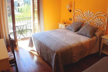 پانسیون Hostal Plaza Mayor