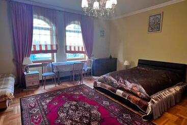 تختخواب و صبحانه Spacious Rooms In Peaceful Jelgava Area