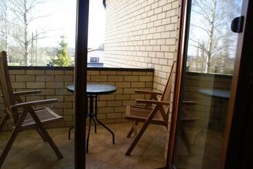 تختخواب و صبحانه Spacious Rooms In Peaceful Jelgava Area