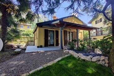 تختخواب و صبحانه Villa Laura