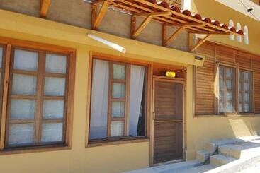 هتل El Eden Bungalows