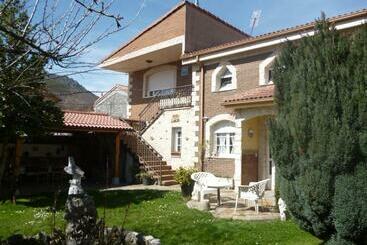 פנסיון Casa Hostal Olga   Castilla Y León