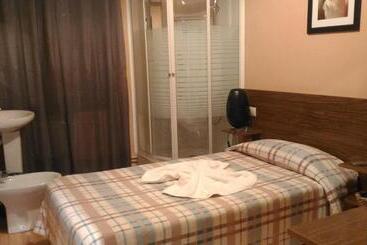 펜션 Hostal Goias