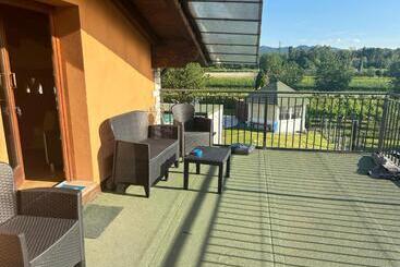 تختخواب و صبحانه Country House La Montagnola