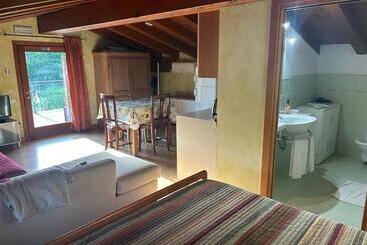 تختخواب و صبحانه Country House La Montagnola