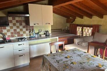 تختخواب و صبحانه Country House La Montagnola