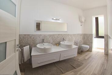 تختخواب و صبحانه Villa C Luxury Estate