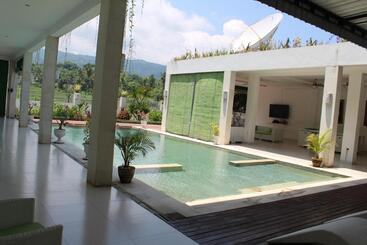 پانسیون Villa Putih Lovina