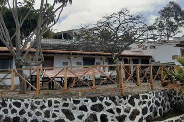 هتل Casa Rural Finca Las Dulces