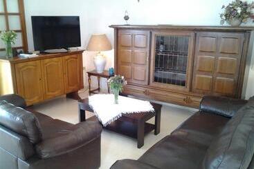 هتل Casa Rural Finca Las Dulces